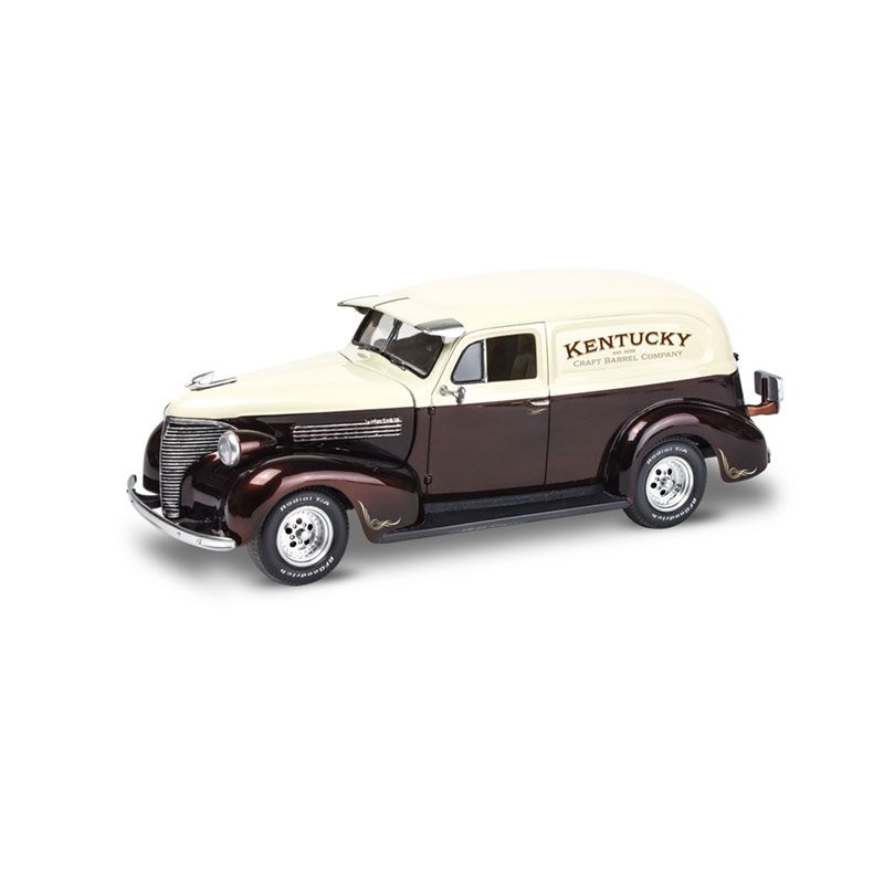 REVELL 1939 CHEVY SEDAN DELIVERY, 1:24 Scale Model Kit