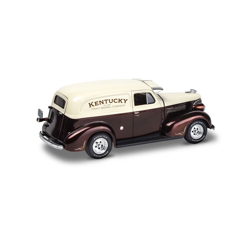 REVELL 1939 CHEVY SEDAN DELIVERY, 1:24 Scale Model Kit