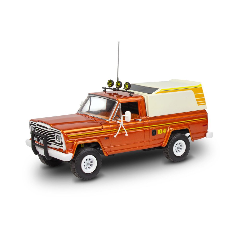REVELL JEEP J-10 PICKUP WITH CAMPER TOP, 1:24 Scale Model Kit