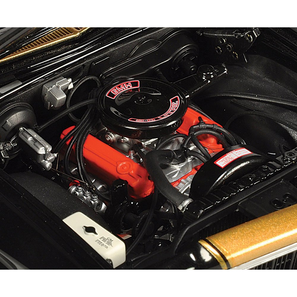 Classic Carlectables Holden HX Monaro GTS Sedan Tuxedo Black, 1:18 Scale Diecast Model Car