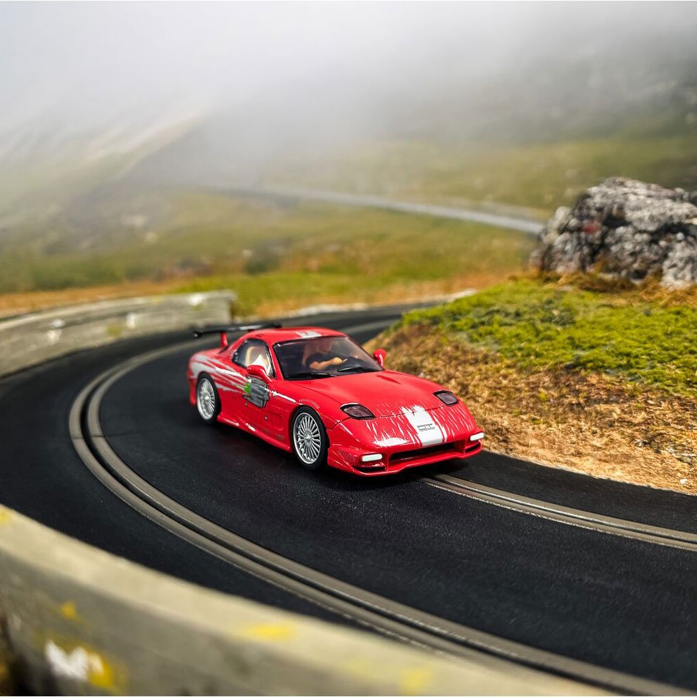 SCALEXTRIC THE FAST AND THE FURIOUS - MAZDA RX7 - DOM TURETTO Slot Car