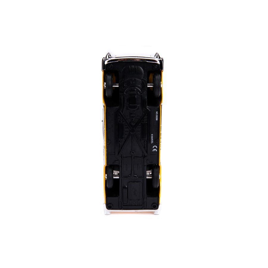 Deadpool (Comics) - 1957 Chevy Bel Air Taxi Hollywood Ride 1:24 Scale Diecast Vehicle with Deadpool