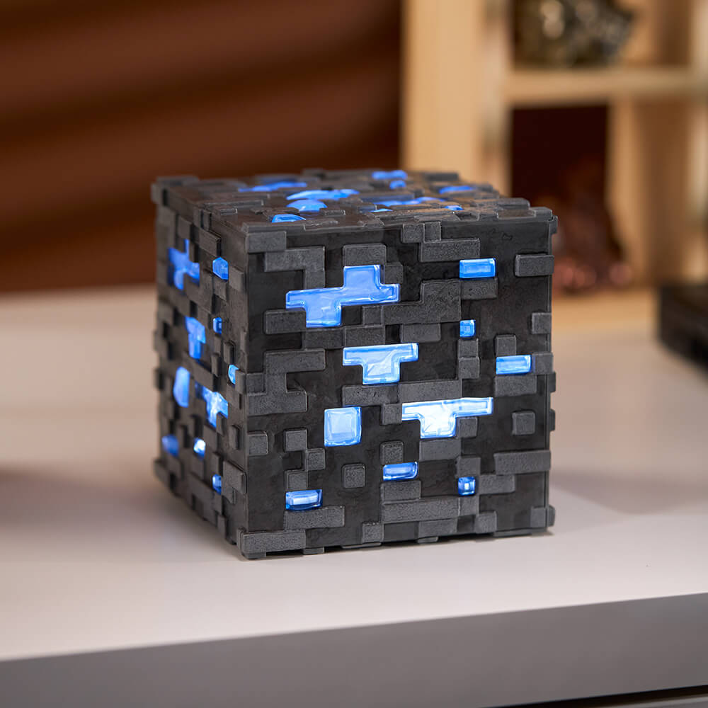 MINECRAFT Diamond Ore Light