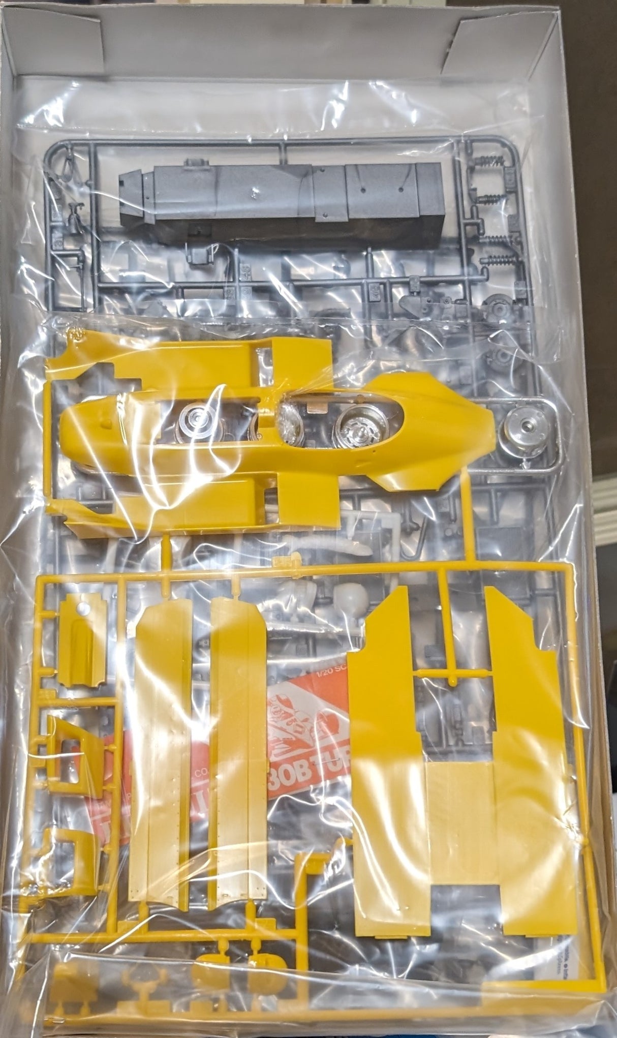 Tamiya Renault RE 30B Turbo, Grand Prix Collection, 1:20 Scale Model Kit