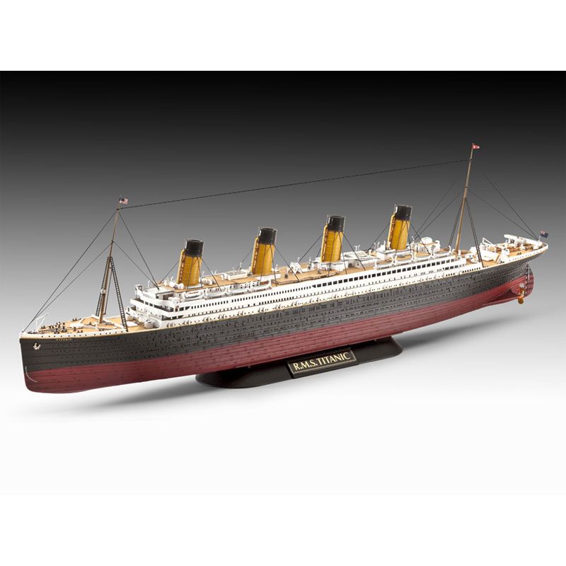 REVELL GIFT SET RMS TITANIC TWIN SET, 1:700 Scale Model Kit