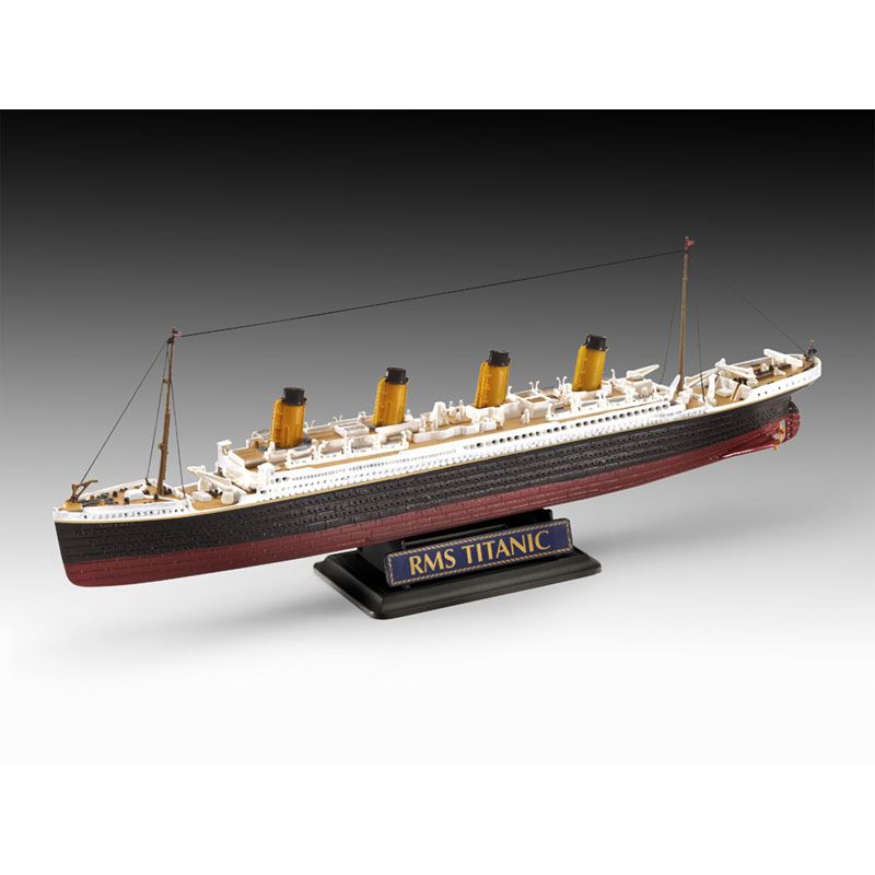 REVELL GIFT SET RMS TITANIC TWIN SET, 1:700 Scale Model Kit