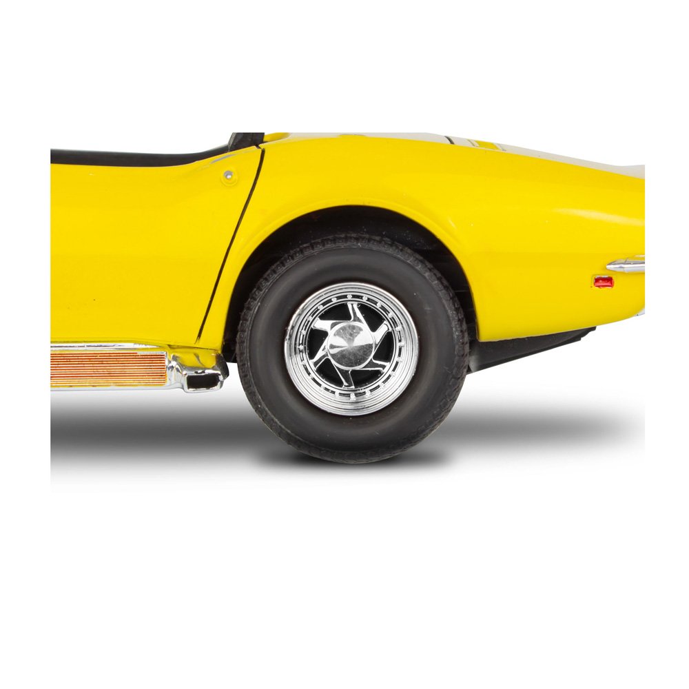 REVELL 1968 CORVETTE L-88 ROADSTER, 1:25 Scale Model Kit