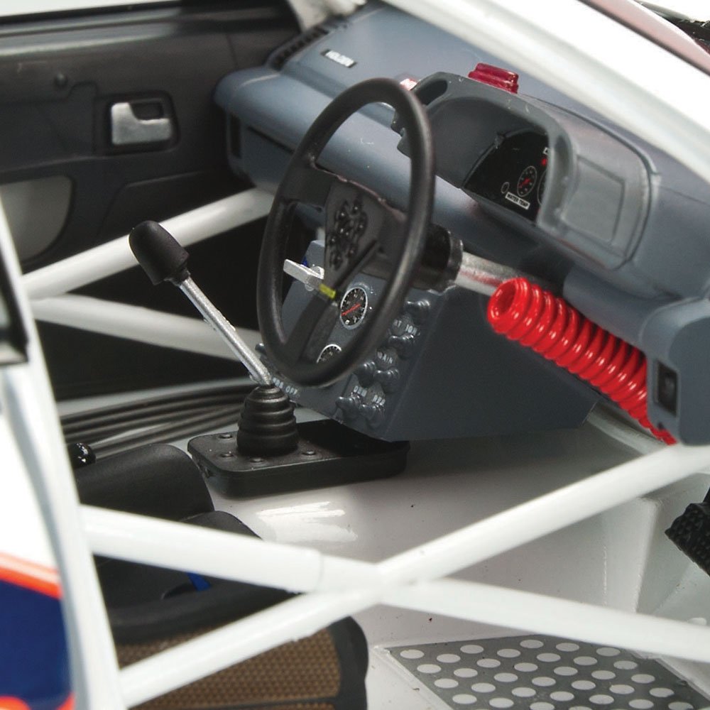 Classic Carlectables Holden VP Commodore 1992 Bathurst, 1:18 Scale Diecast Model Car