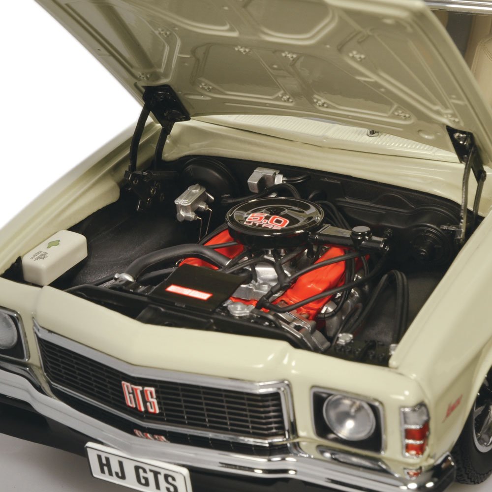 Classic Carlectables Holden HJ Monaro GTS Sedan Chamois, 1:18 Scale Diecast Model Car
