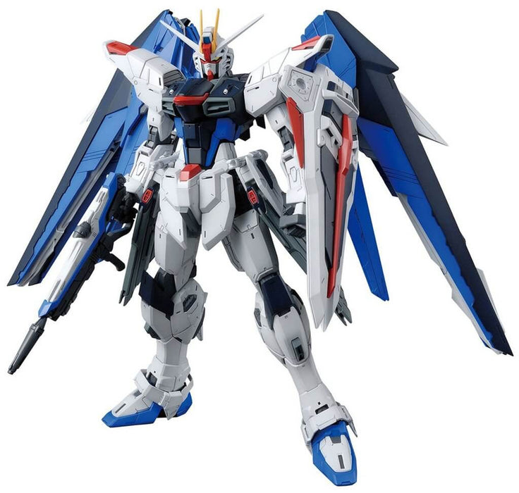 Bandai MG Freedom Gundam Ver.2.0 1:100 Scale Mode Kit