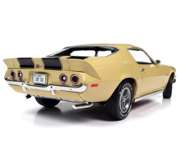 1972 Chevy Camaro RS/Z28, American Muscle, 1:18 Scale Diecast Car