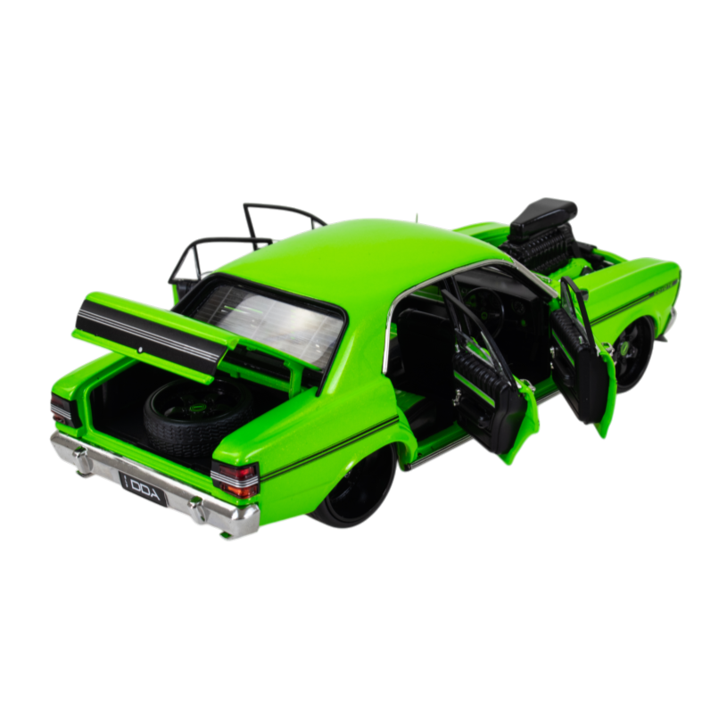 Green Ford XY GTHO Supercharged, 1:24 Scale Diecast Car