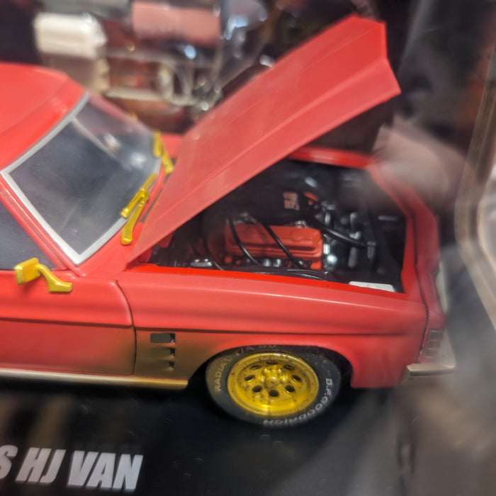 Dirty CHASE Version: Max's 1975 Holden HJ Sandman Panelvan, 1:24 Scale Diecast Car