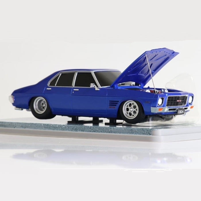 Razzle Berry Holden HQ Custom, SPECTRA RIDES, 1:24 Scale Plastic Model