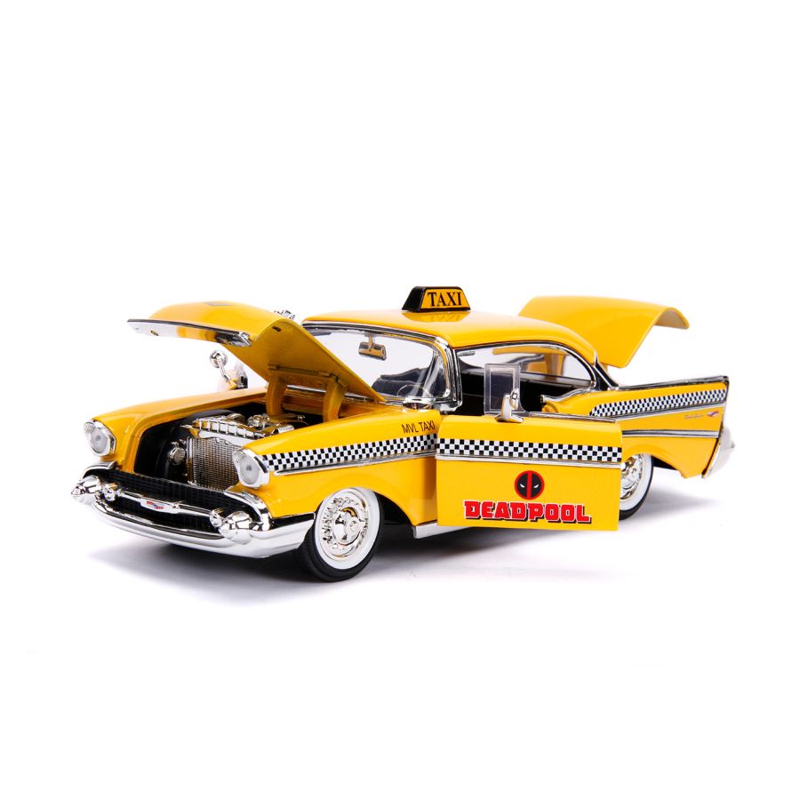 Deadpool (Comics) - 1957 Chevy Bel Air Taxi Hollywood Ride 1:24 Scale Diecast Vehicle with Deadpool