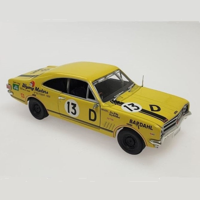 Yellow Holden HK Monaro GTS 327 #13 Racing, 1:32 Scale Diecast Car